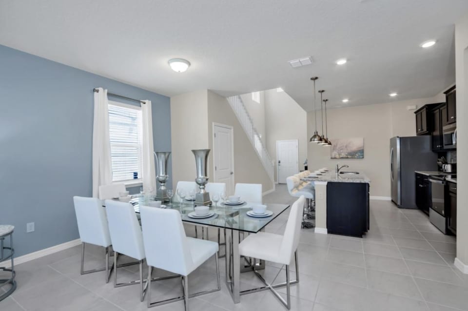 All Vacation Dreams Newest Home Windsor Island House in Four Corners