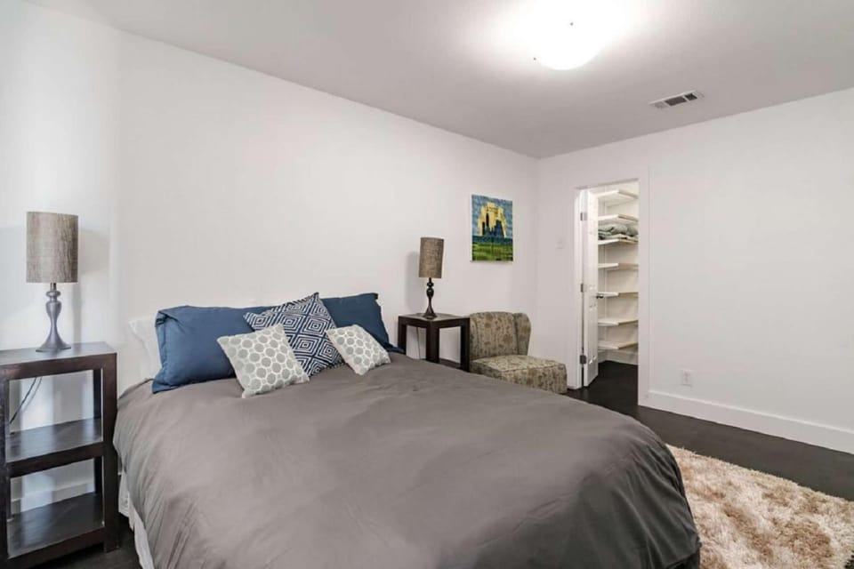 East Elizabeth St 2 Bedroom Home House in Austin