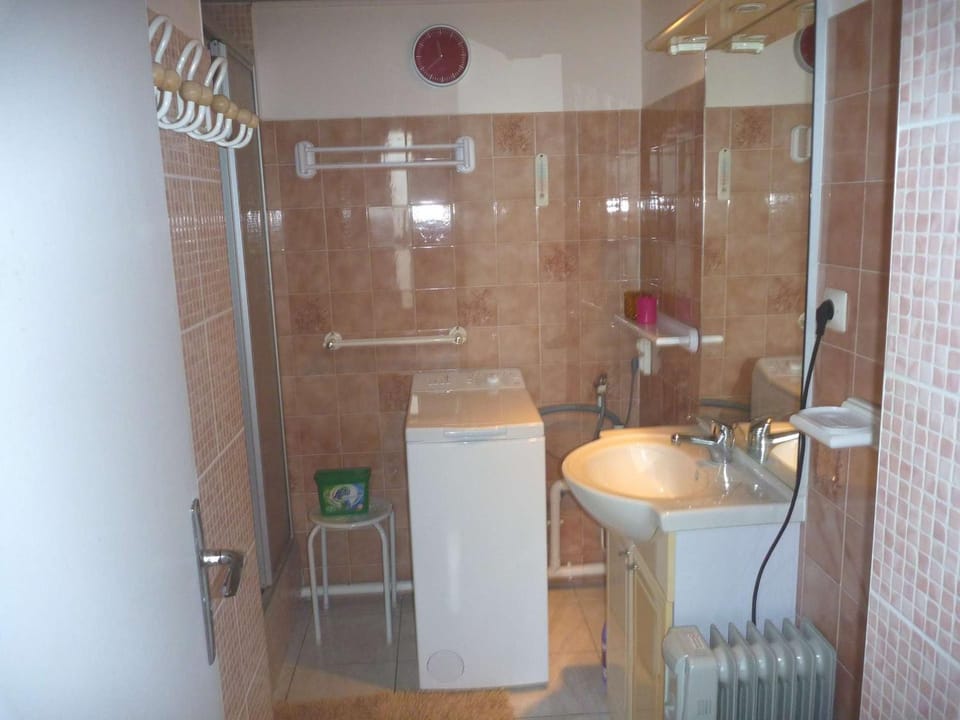 Appartement près de la plage avec balcon et parking, idéal pour 6 personnes - FR-1-387-154 Apartment in Marseillan