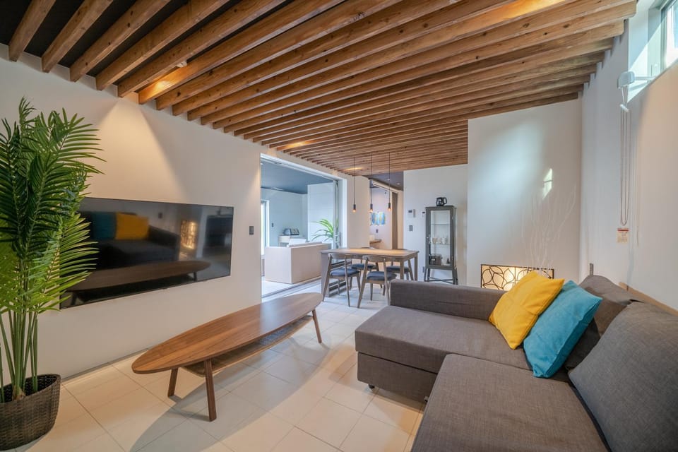 TV and multimedia, Living room, Seating area