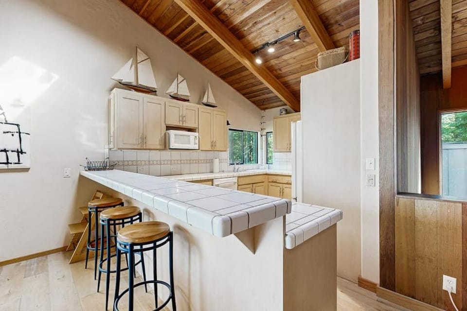 Sea Trees House in Sonoma County