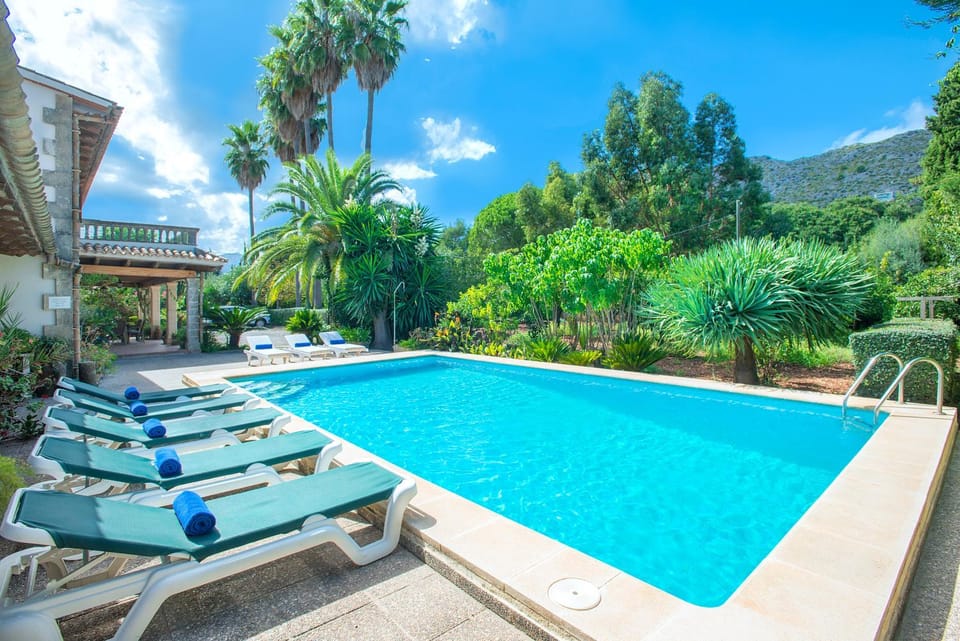 Property building, Off site, Garden, Swimming pool