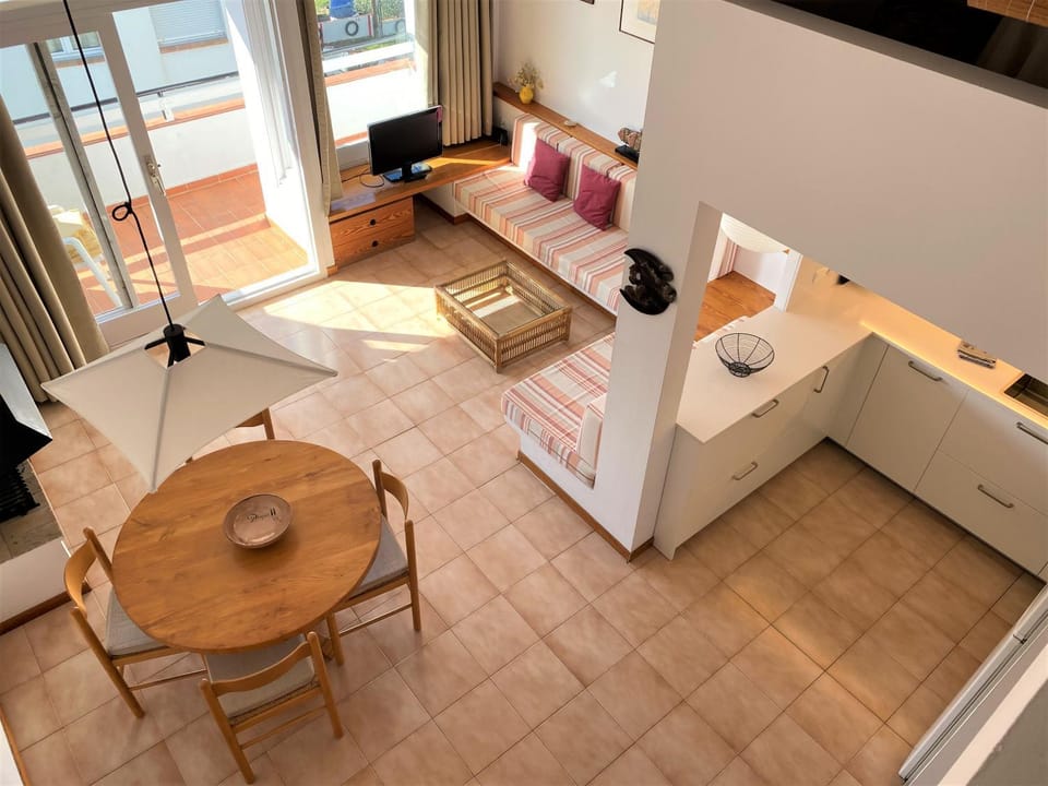 SAGUARDA - Apartamento luminoso con terraza Apartment in Cadaqués