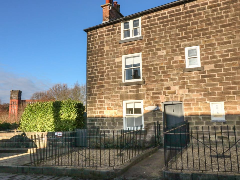 Coupling Cottage House in Belper