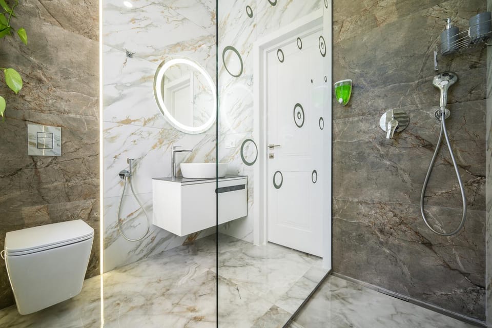 Shower, Bathroom