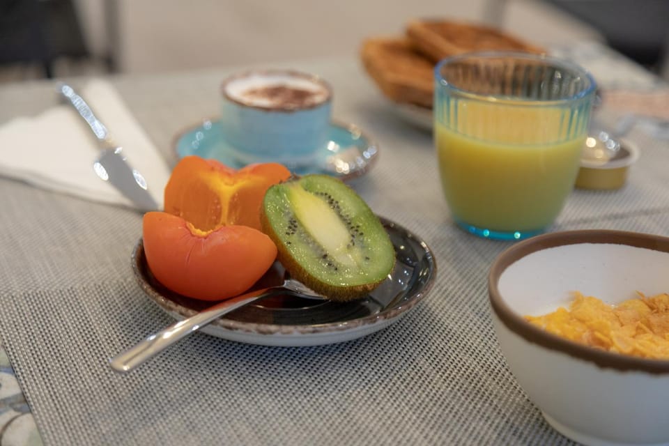 Breakfast, Continental breakfast, Buffet breakfast