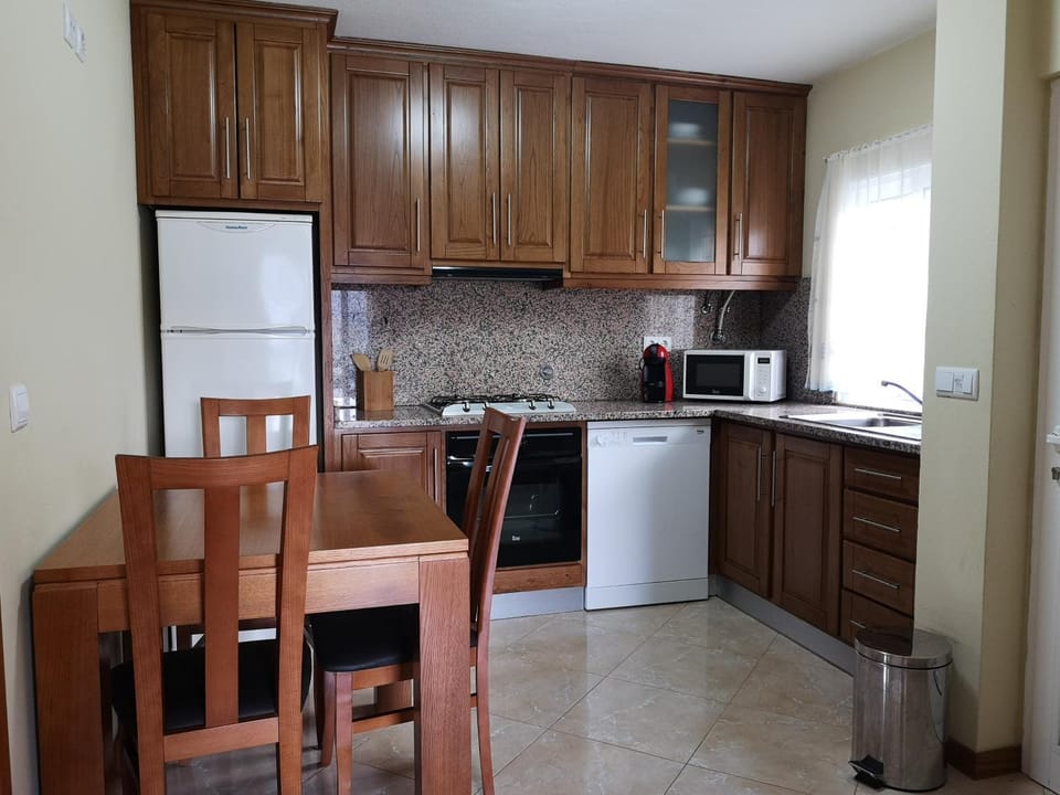 Dining area, Communal kitchen