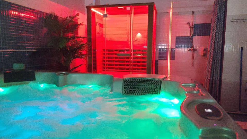 Spa and wellness centre/facilities, Swimming pool