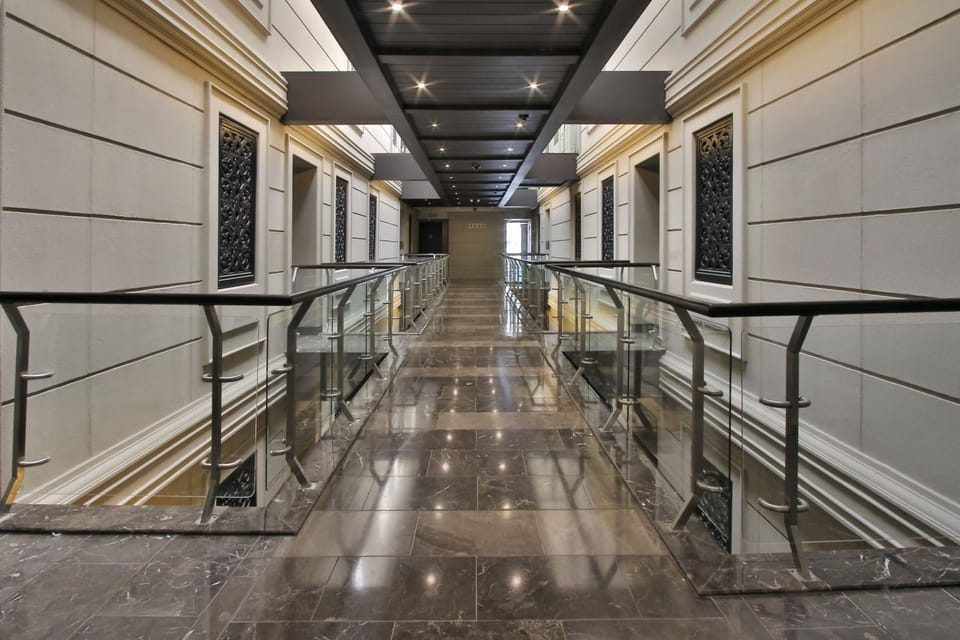 Cape Royale 2 Bedroom Luxury Apartment with Views Apartment in Cape Town