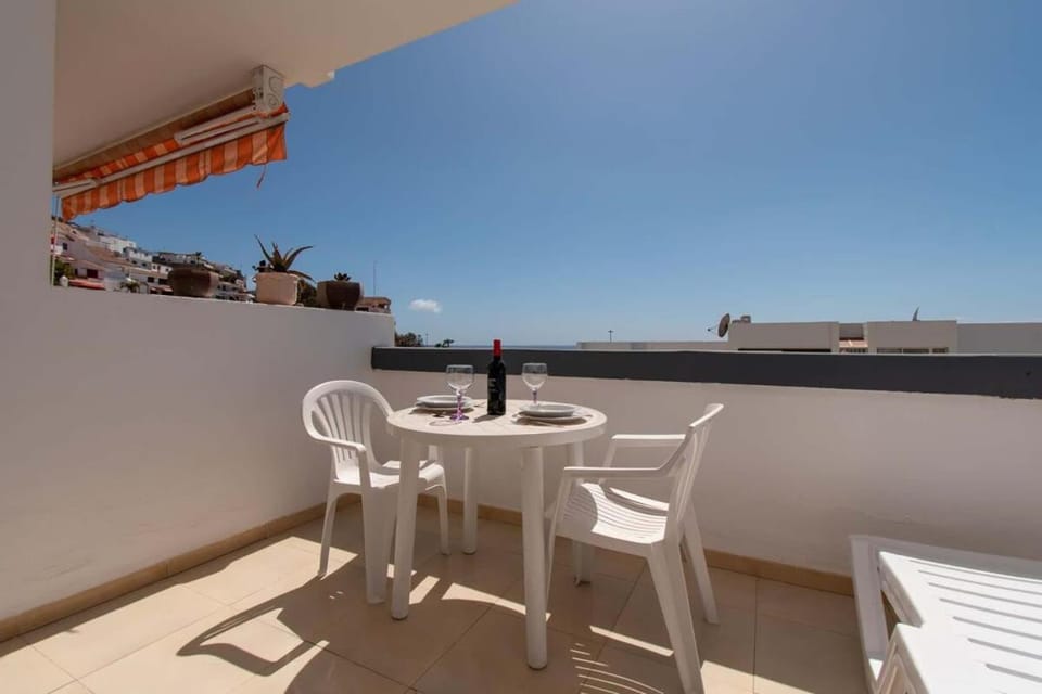Azahara Playa 46 - One Bed Apartment in Playa de las Americas