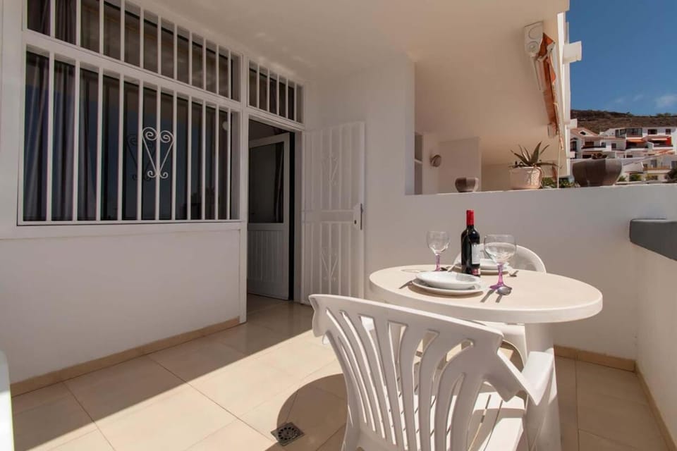 Azahara Playa 46 - One Bed Apartment in Playa de las Americas