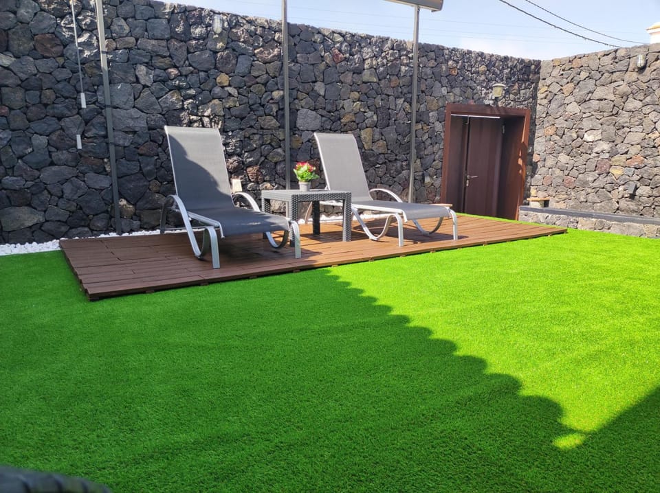 Garden, Balcony/Terrace