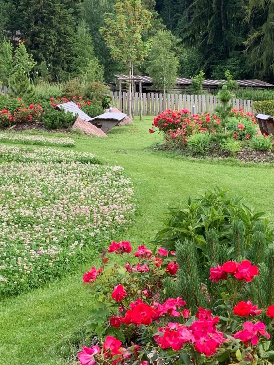 Property building, Garden, View (from property/room), View (from property/room), Garden view, Garden view