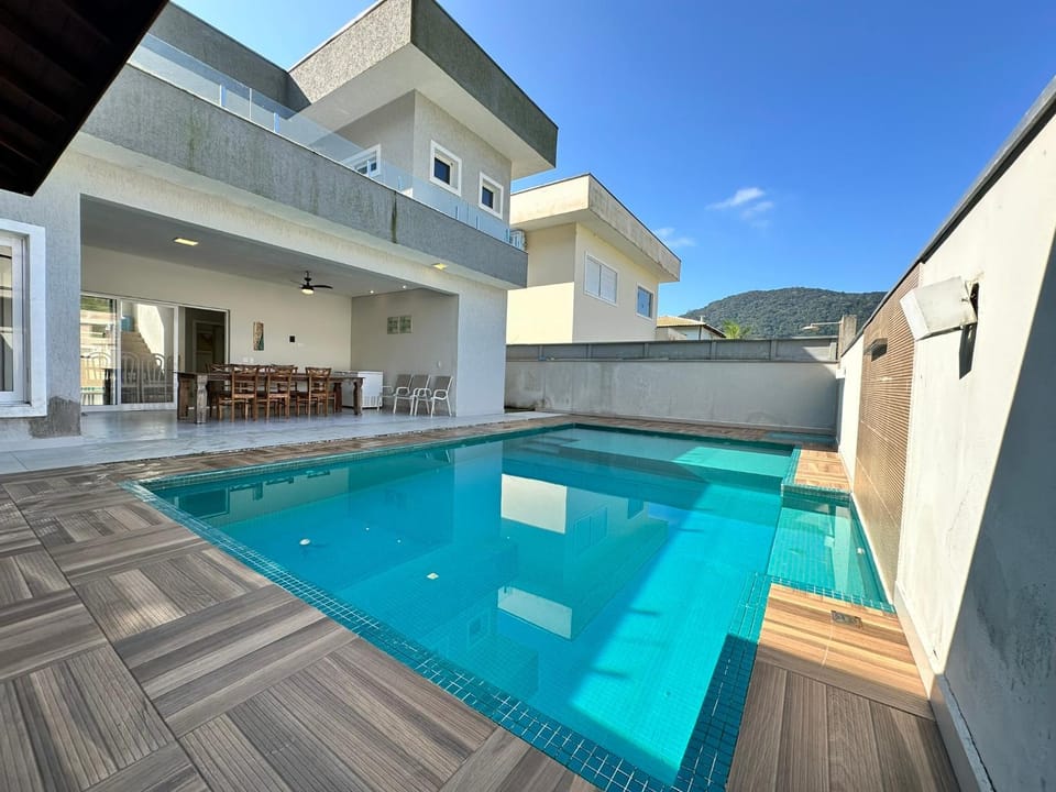 Casa Alto Padrão em Ubatuba em Condomínio House in State of São Paulo