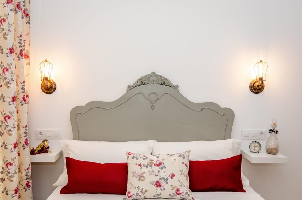 PALACIO Boutique Bed and Breakfast in Valencian Community