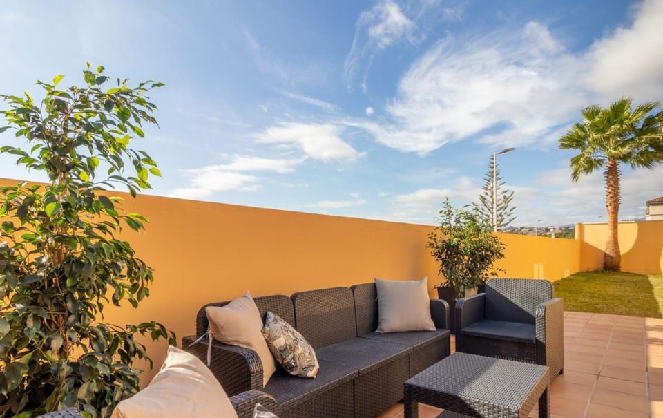 Villa Veneguera + Seaview + Pool + Garden Villa in Maspalomas