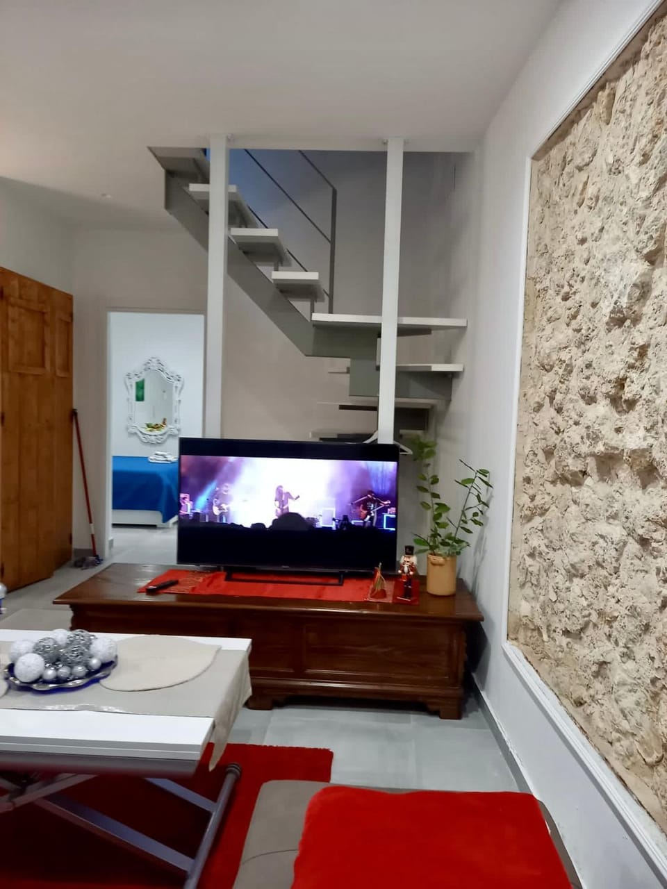 Communal lounge/ TV room, Communal lounge/ TV room, TV and multimedia
