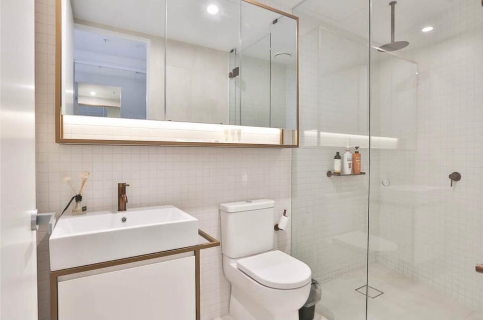 Next to 'The Glen Shopping Centre' Apartment Apartment in Glen Waverley