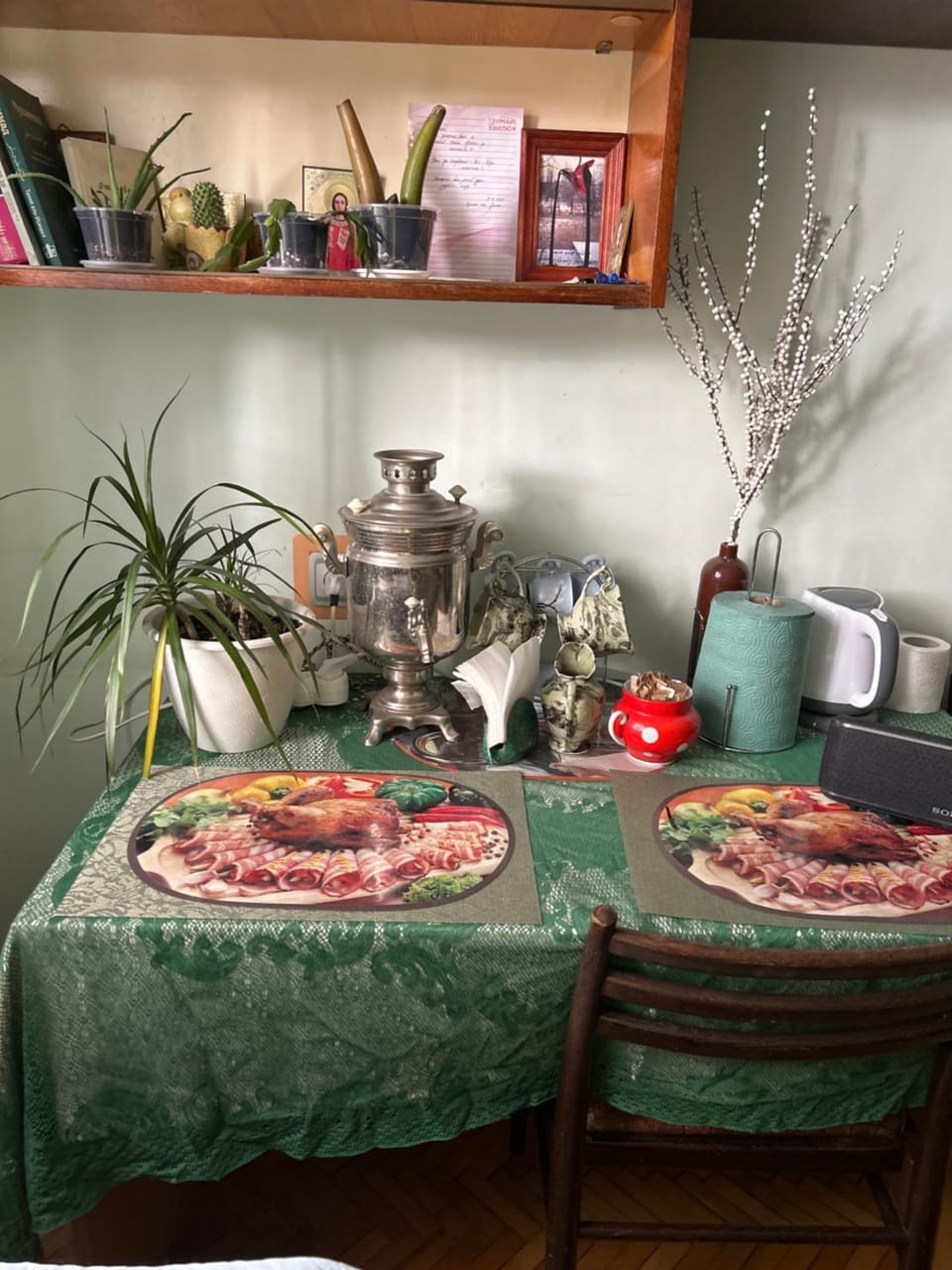 Food and drinks, Dining area