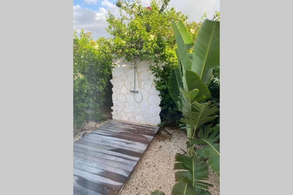 Shower, Garden