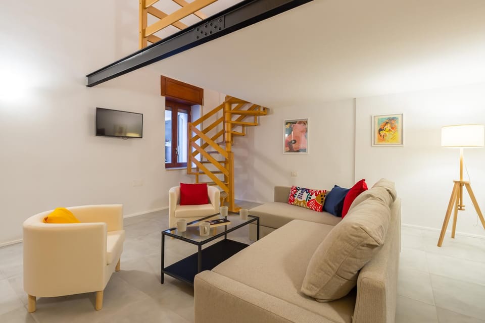 TV and multimedia, Living room, Seating area