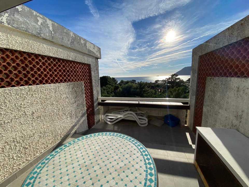 Résidence en plein coeur du parc paysager des Sablettes Apartment in La Seyne-sur-Mer