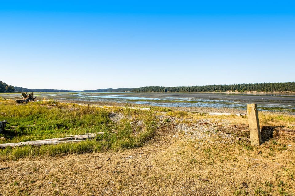 Marrowstone Island Beach Cabin Cabin in Marrowstone Island