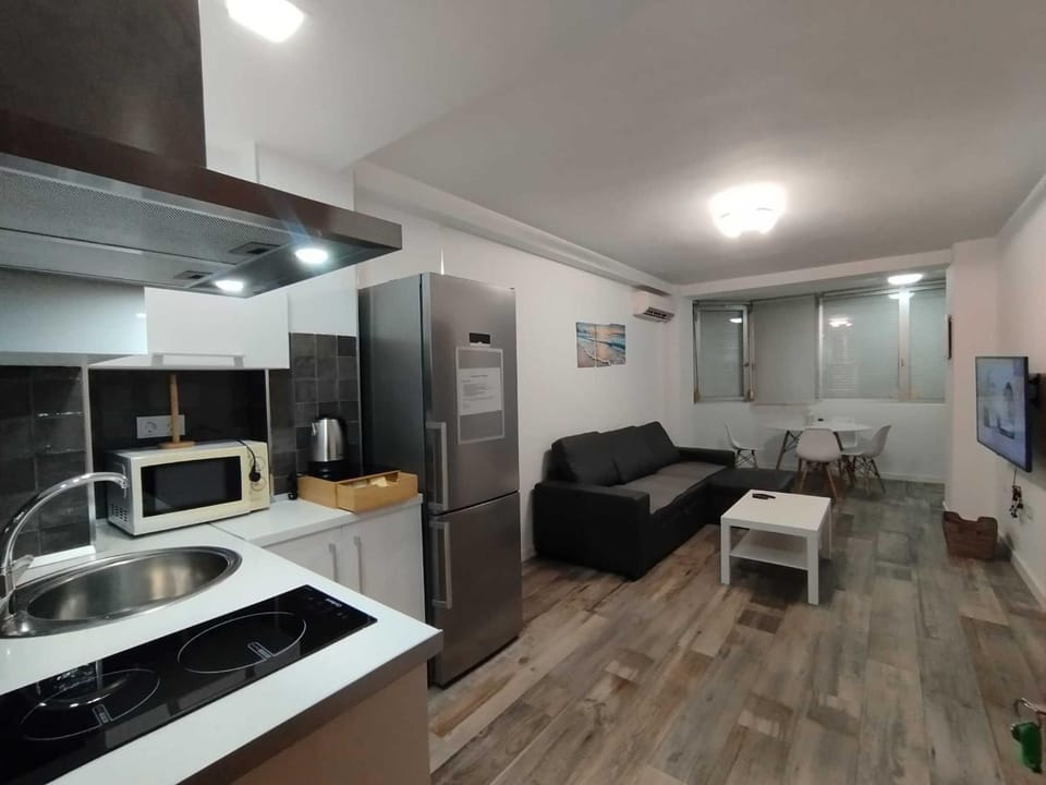 Plazamar Centro Apto 1 Dorm 3 Huésped Playa Wi-Fi Apartment in Torre del Mar