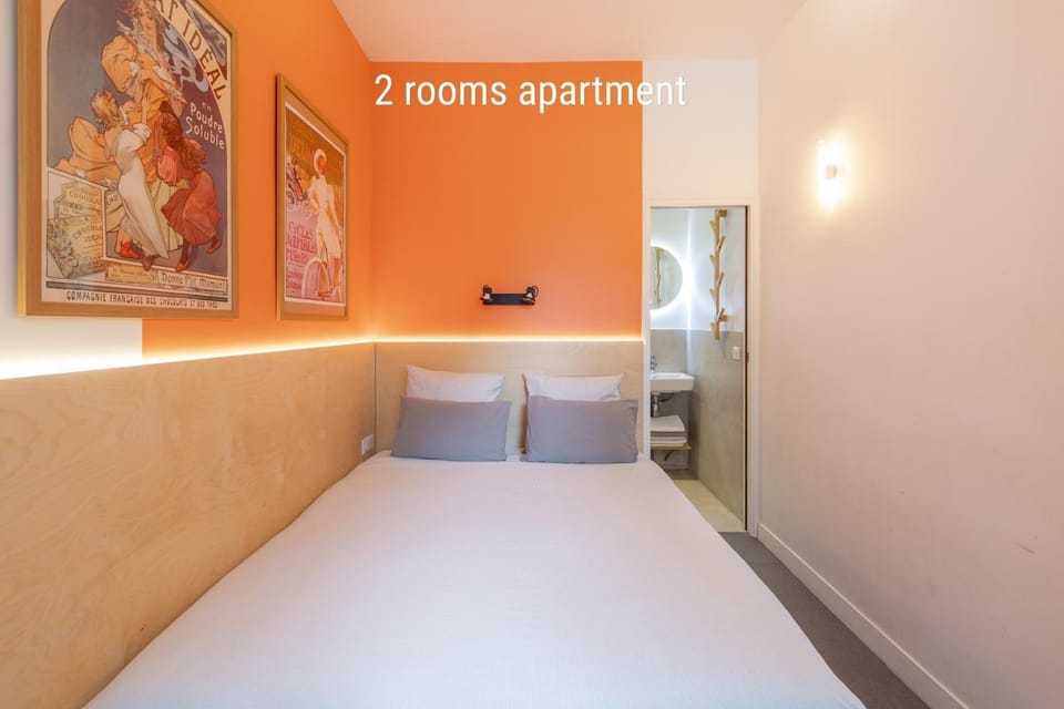 Bed, Photo of the whole room