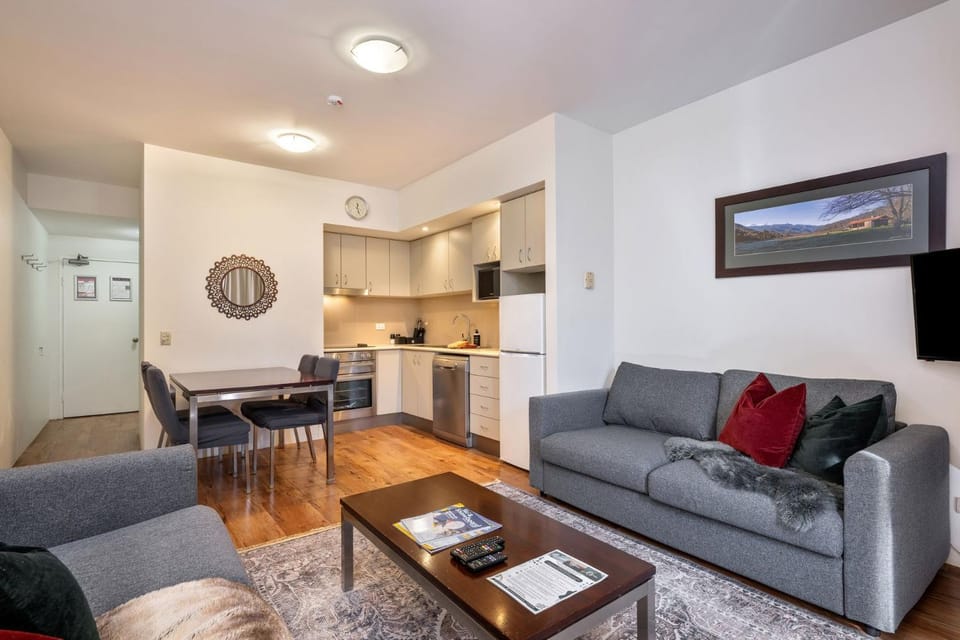 Kitchen or kitchenette, Living room, Dining area