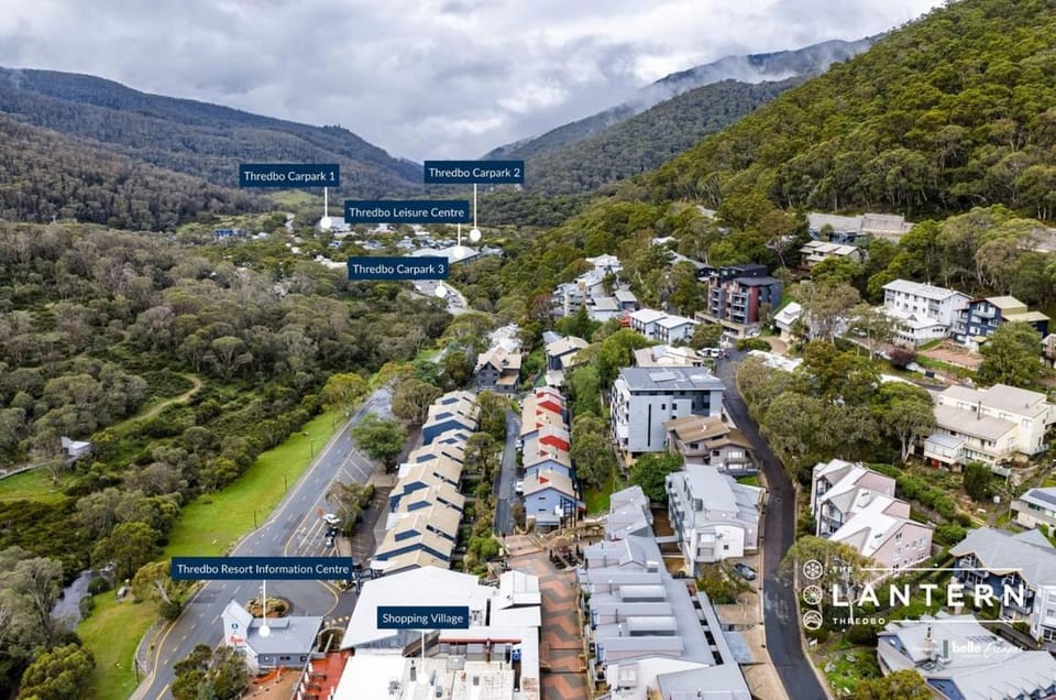 Neighbourhood, Area and facilities
