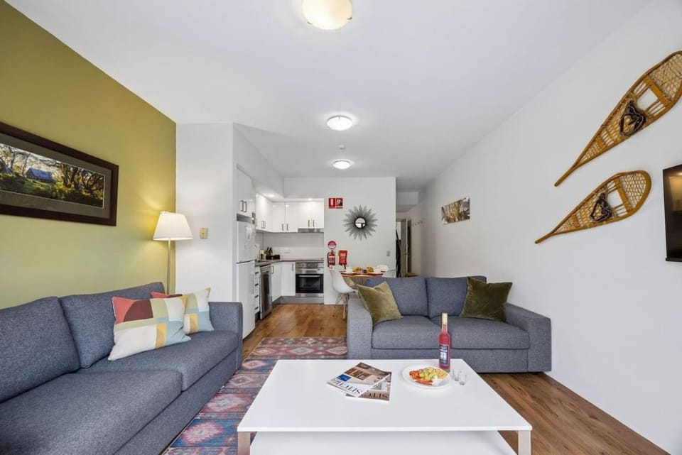 Living room, Seating area, Dining area, kitchen