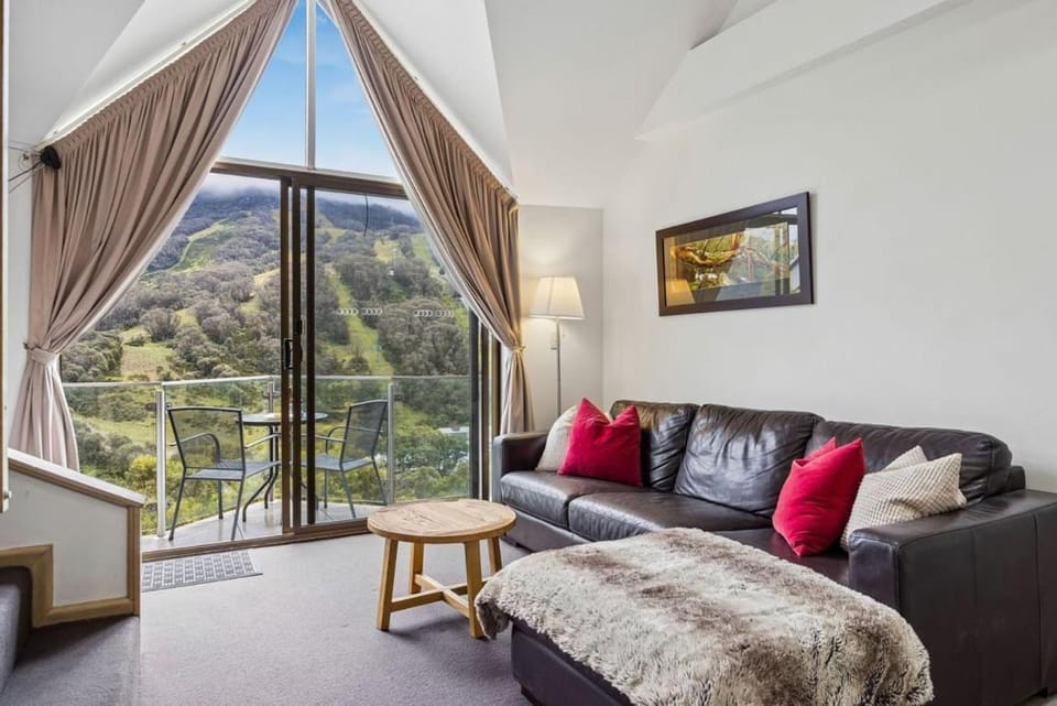 Living room, Seating area, Mountain view