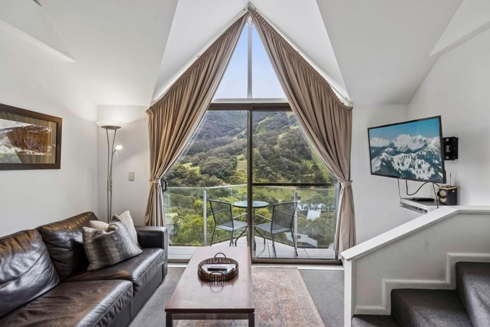 Living room, Seating area, Mountain view
