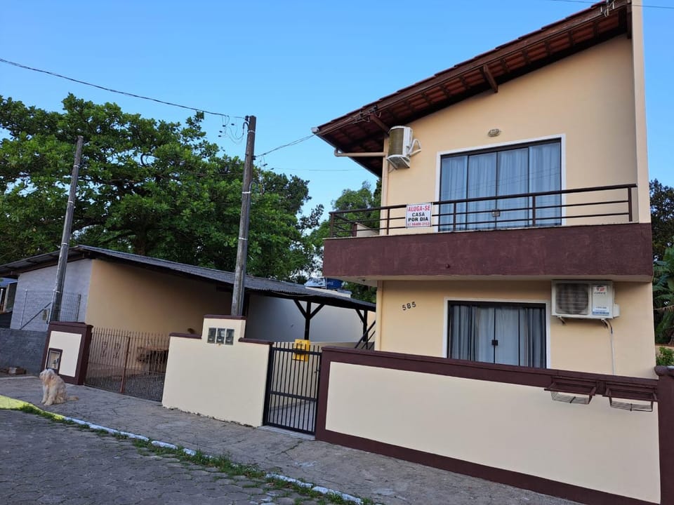Apartamento a 300mts do parque Beto Carreiro House in Penha