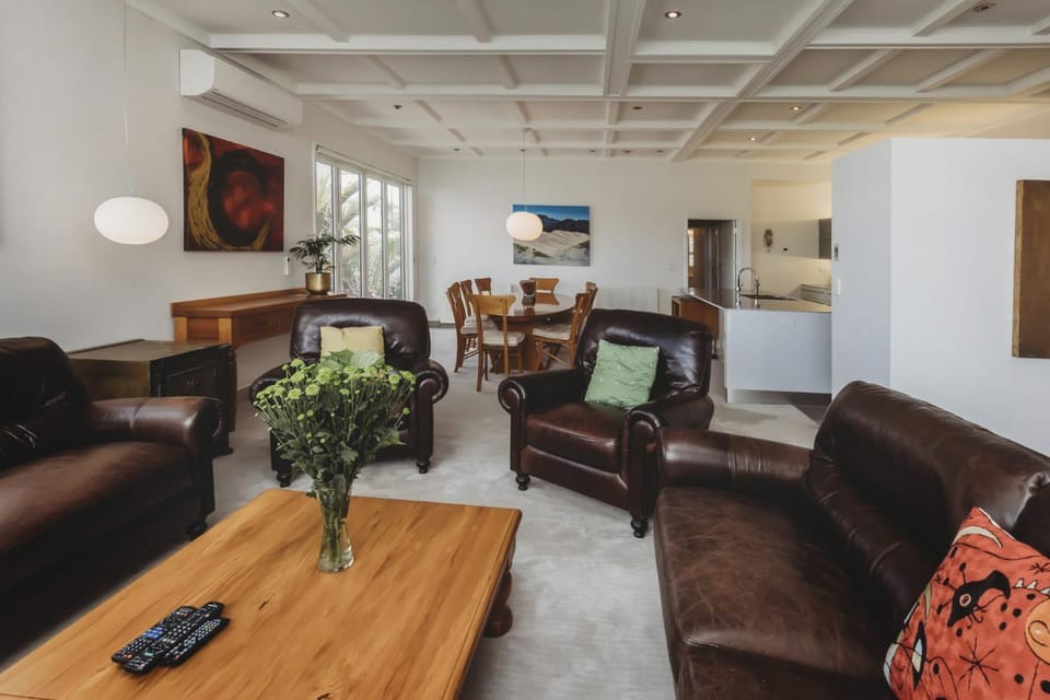 The Front Office - charming 3BR heritage home House in New Plymouth