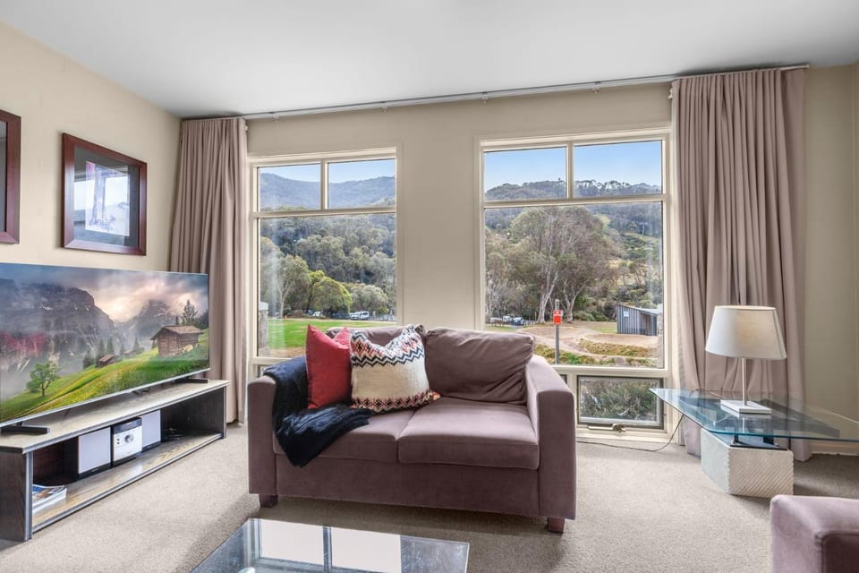 Seating area, Mountain view