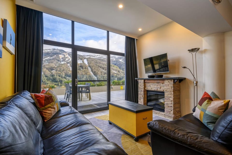 Lantern 34 - 2 Bedroom Terrace with 1 carpark Apartment in Thredbo