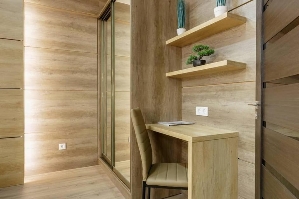 City center. Panoramic windows. Fireplace. Apartment in Chișinău