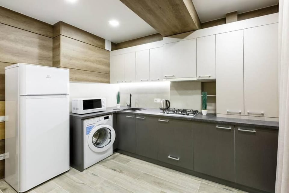 City center. Panoramic windows. Fireplace. Apartment in Chișinău