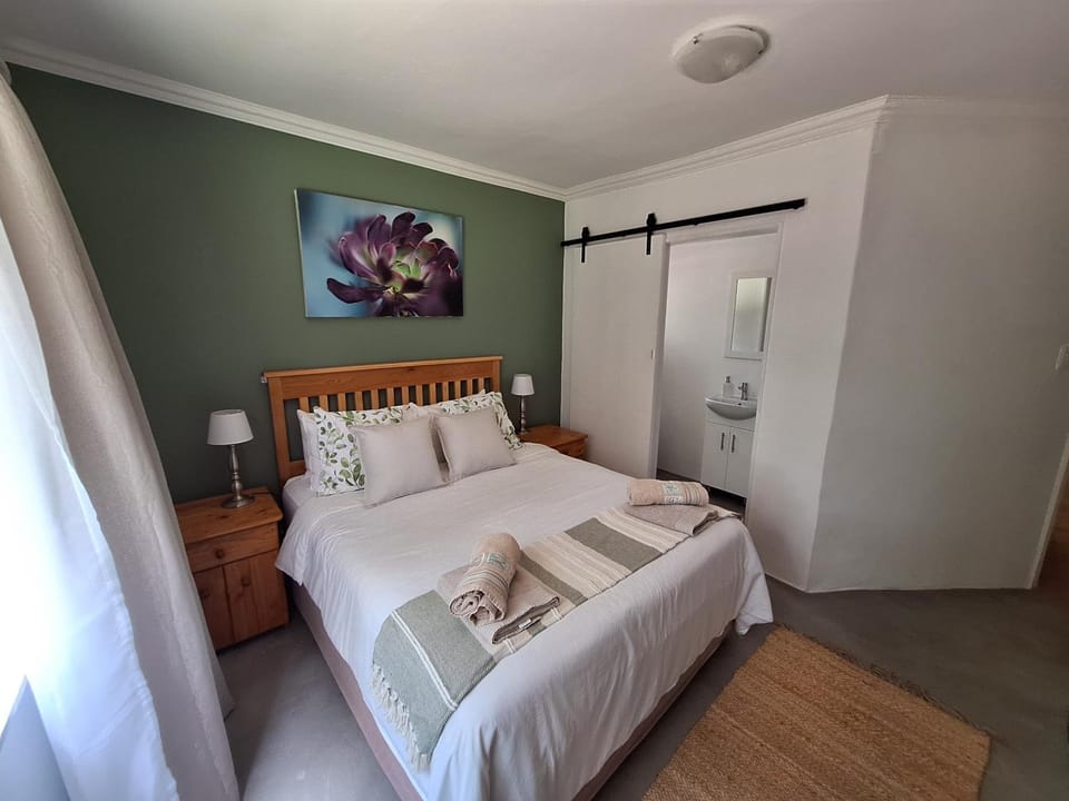 Bathroom, Photo of the whole room, Bedroom