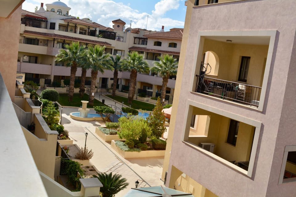 Property building, Garden view, Pool view, Swimming pool