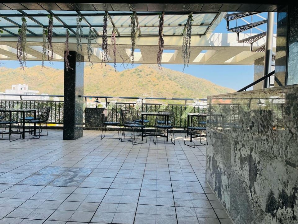 Property building, View (from property/room), Balcony/Terrace