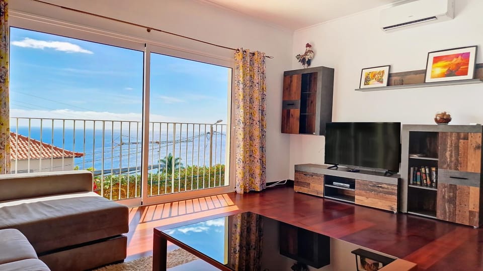 Casa Eleanor by LovelyStay House in Madeira District