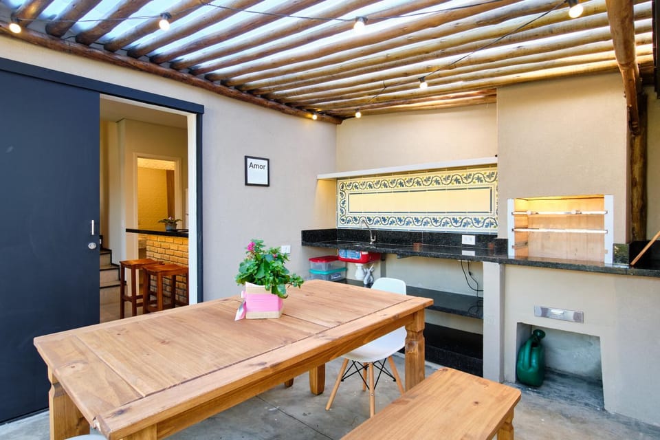 BBQ facilities, Dining area