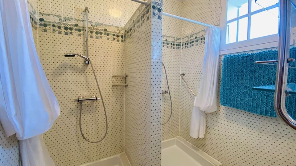 Shower, Bathroom, towels