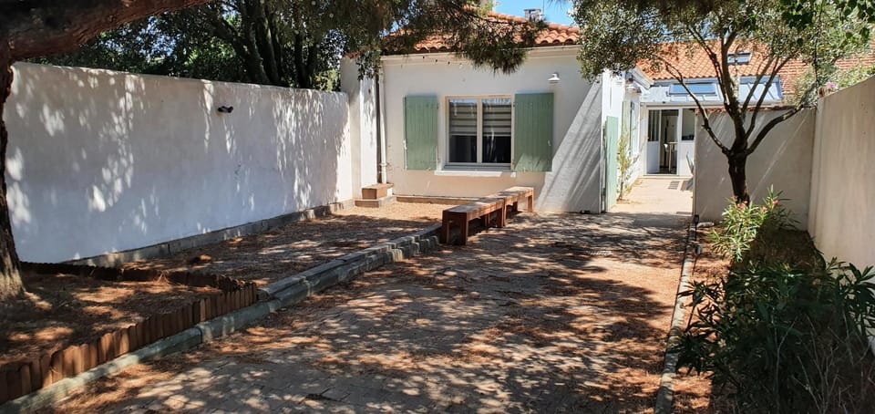 Patio, Garden, Garden, Balcony/Terrace, Parking