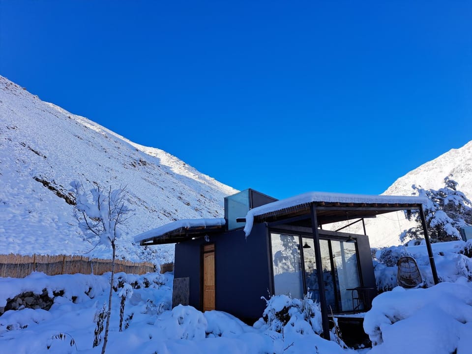 Property building, Natural landscape, Winter