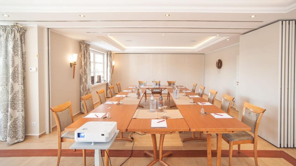 Meeting/conference room