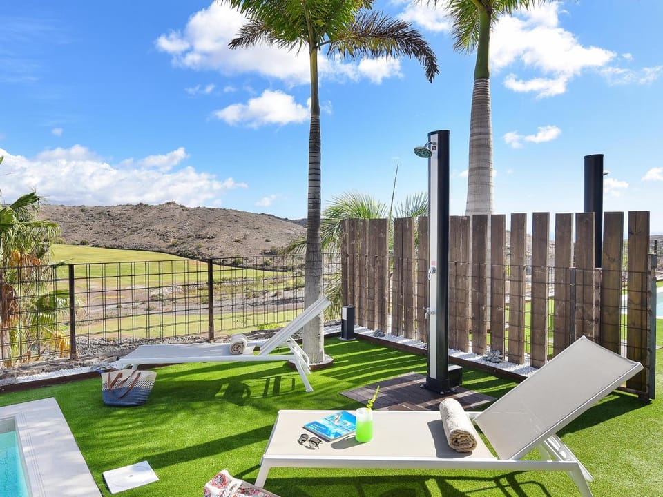 Garden, Balcony/Terrace, Mountain view